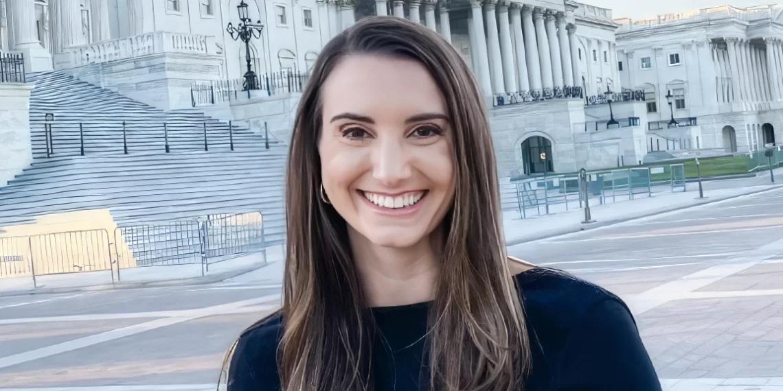 Ashley Elizabeth Julyan Reinventing Communication in the Political Sphere