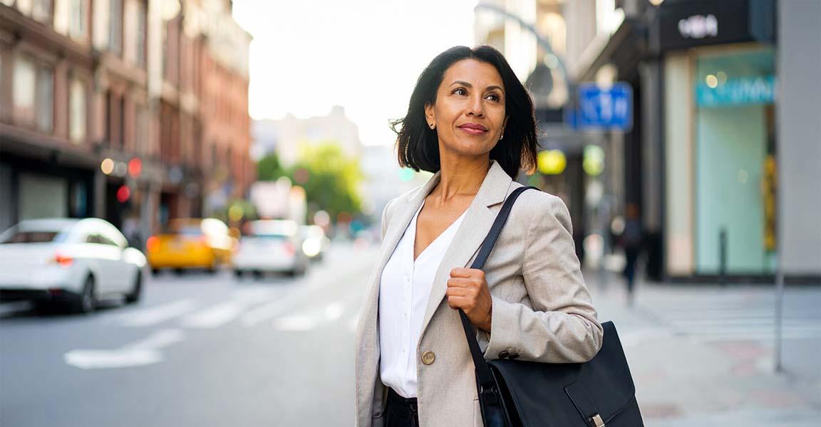 Navigating Career Transitions with Emotional Strength