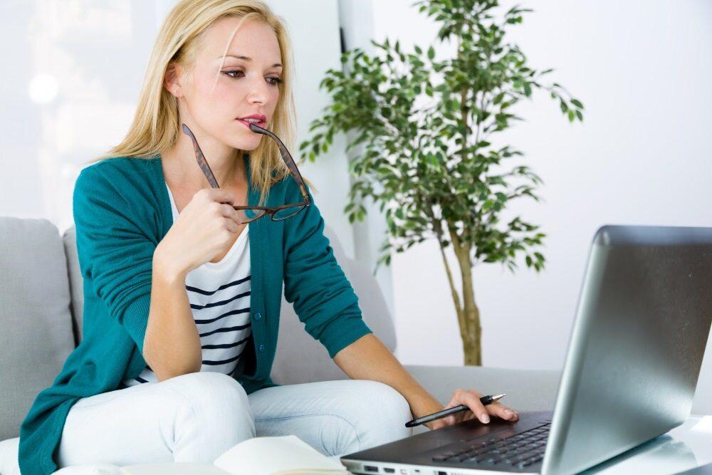 How Small Businesses Can Effectively Create and Manage Their Digital Presence