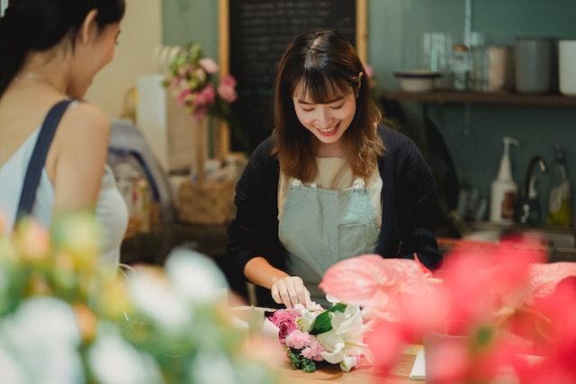 6 Ways to Attract Customers to Your Business