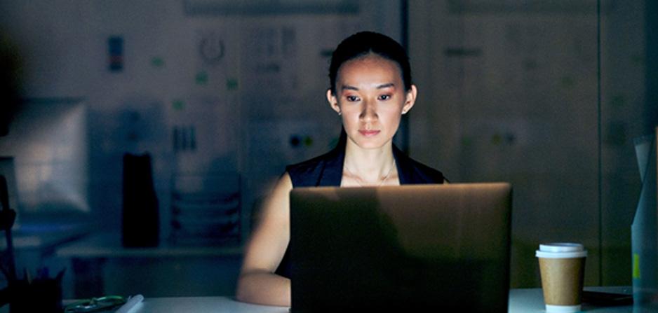 Asian Women in US Finance Consider Race and Gender as Career Hurdles