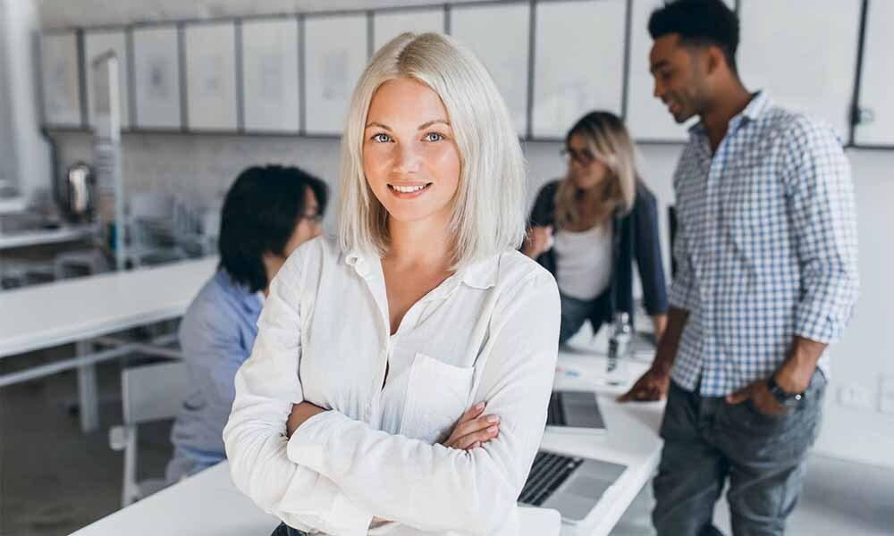 Leading with Quiet Confidence by Command a Room Without Saying a Word