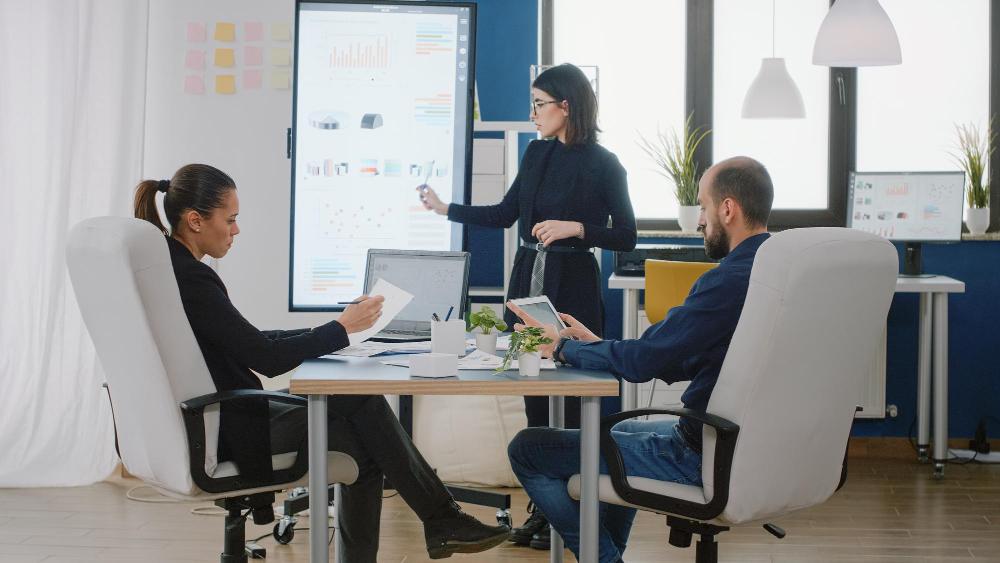 Strategic Communication: How It is Different from Manipulation