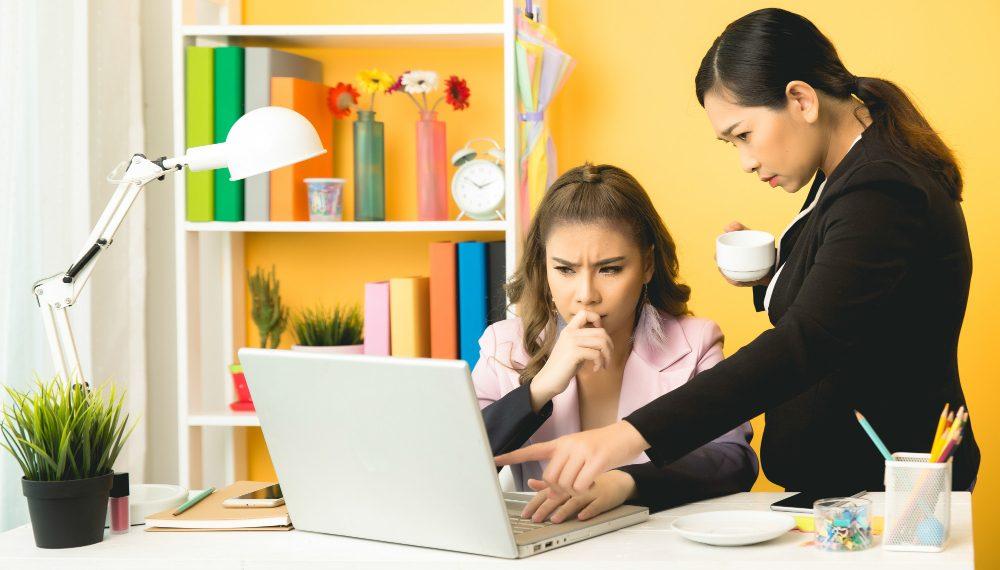 How to End Imposter Syndrome in Your Workplace?